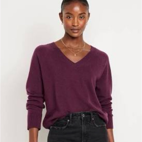 Old Navy Purple V-Neck Sweater - Picture 2 of 5